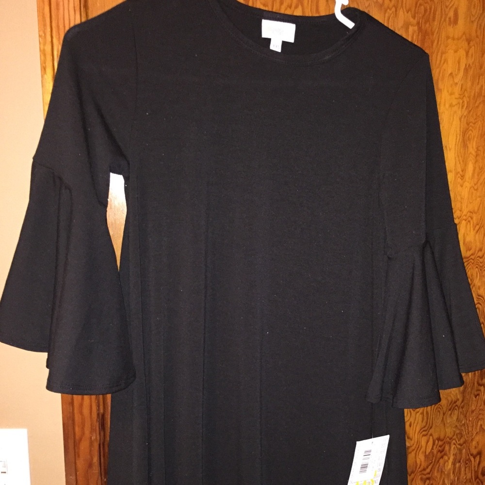 SOLD XXS solid black Lularoe MaurineSOLD